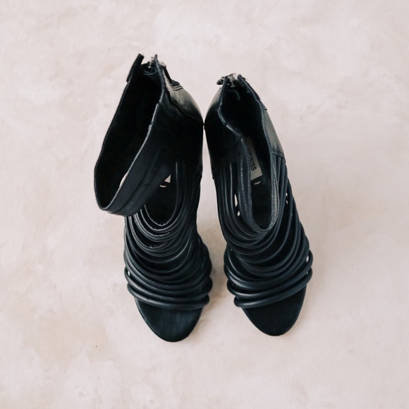 Guess Conny Sandal Heels - Picture 2 of 8